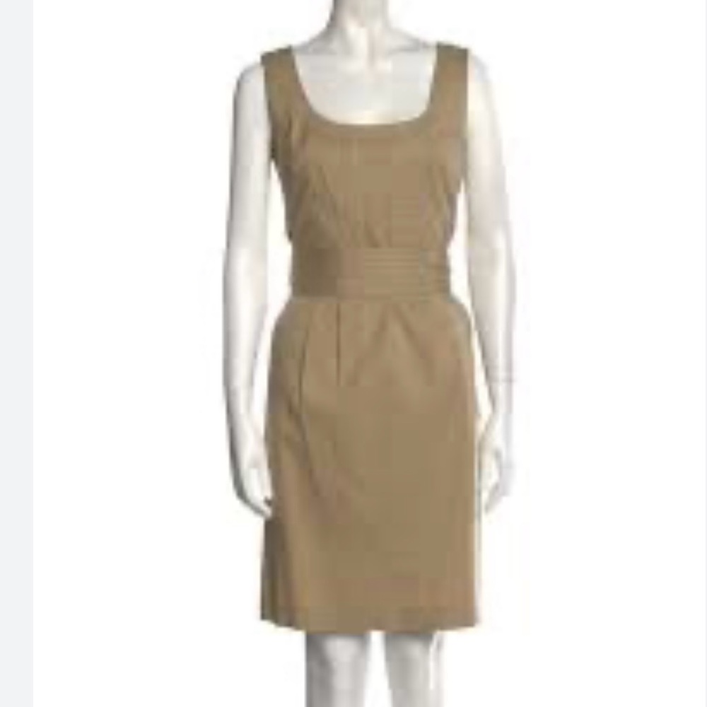 Beautiful! Tory Burch Scoop Neck Knee-Length Dress.